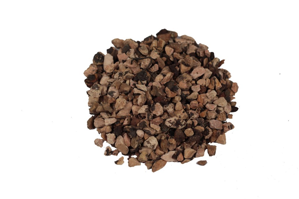 Adderwortel gesneden